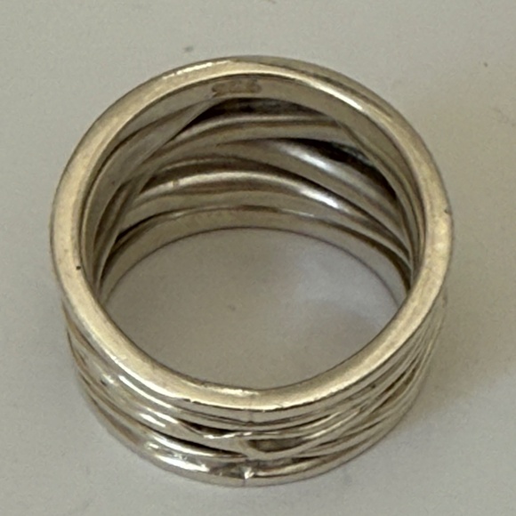 Very Unique Mexican Sterling Silver Ring - Picture 2 of 5